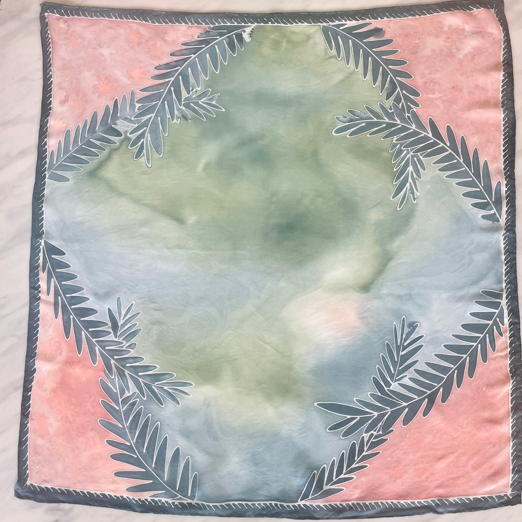 Foulard Couronne en soie peint à la main - Pièce unique