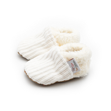 Chaussons Bébé Velours Côtelé - Plusieurs couleurs